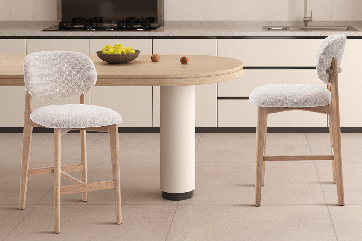 Chaise de comptoir Carmen – Chêne naturel, tissu beige – vue 2